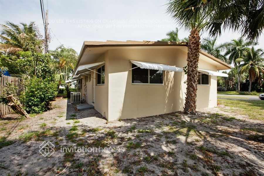 Building Photo - 1201 NE 26th Terrace