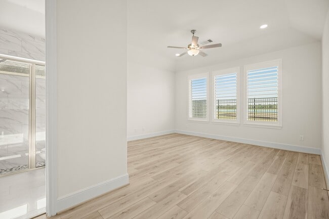Building Photo - 929 Wormwood Dr
