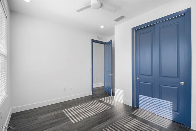 Building Photo - 2816 Barry Rd