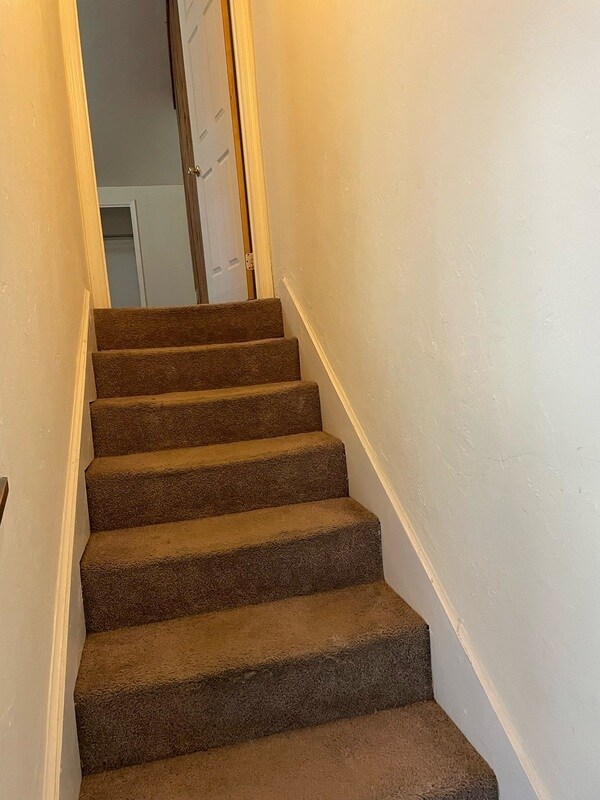 Building Photo - 209 Lovelace Dr
