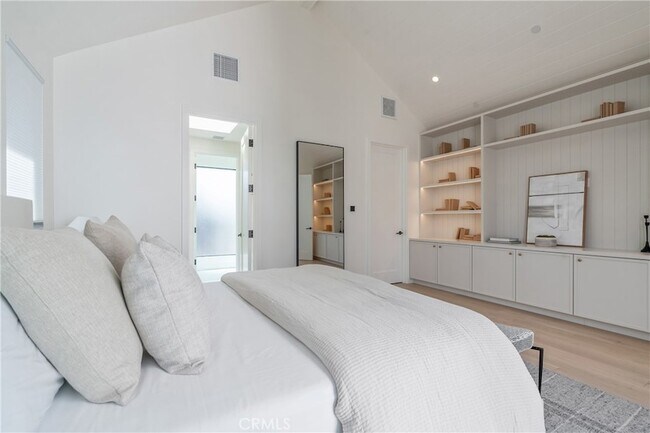 Building Photo - 11825 Tennessee Ave