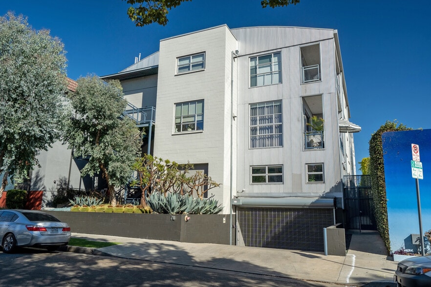 Building Photo - 710 N Orlando Ave