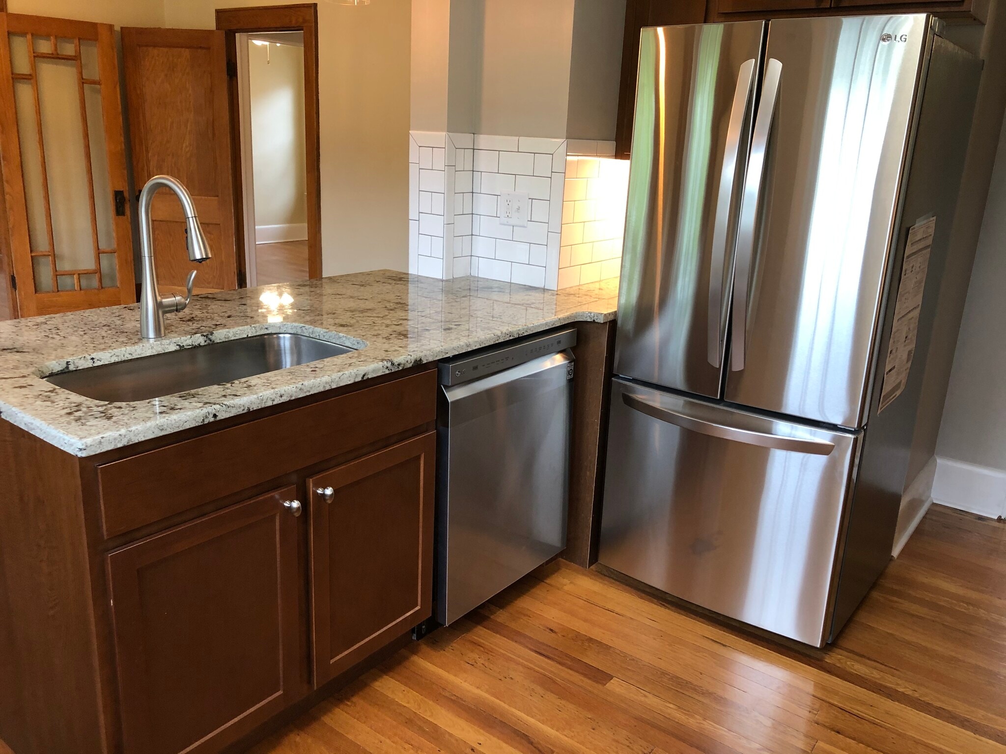 Building Photo - 400 Broad St