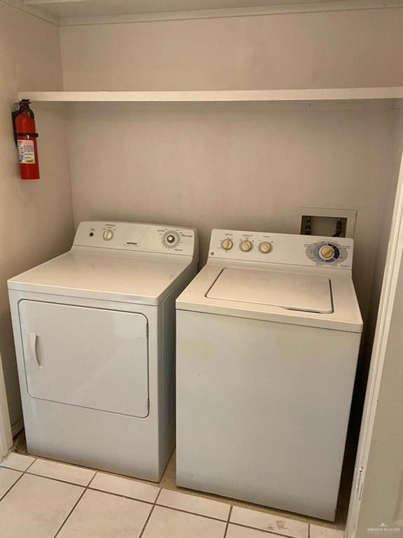 Building Photo - 10 Nightingale Ave