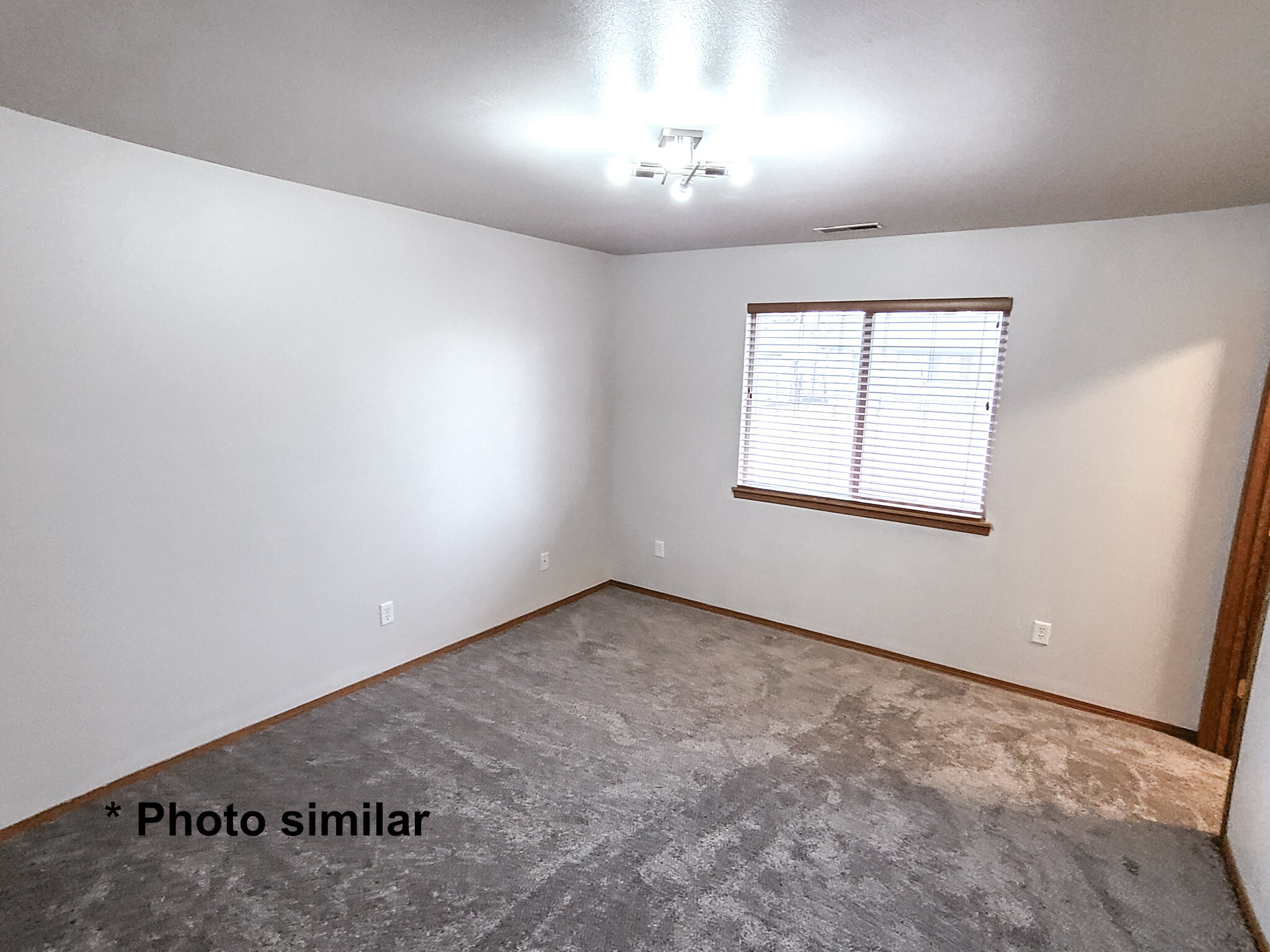 Primary - 213 S Dewey Ave
