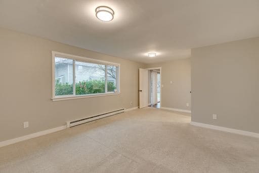 Building Photo - Newly Remodeled Rambler in Lynnwood with Giant Back Yard!