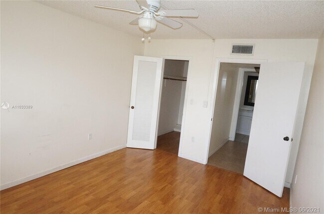 Building Photo - 8110 Sunrise Lakes Blvd
