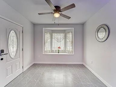 Building Photo - Riverside Heights Pool Home | Across from the Hillsborough River