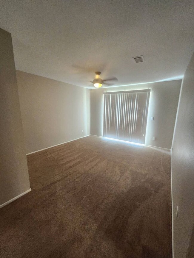 Building Photo - Don't Miss This Beautiful Desert Vista Home!