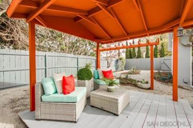 Building Photo - 3BR 2BA house for rent in prime Clairemont  location