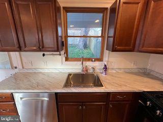 Building Photo - 45 N Ridge Ave