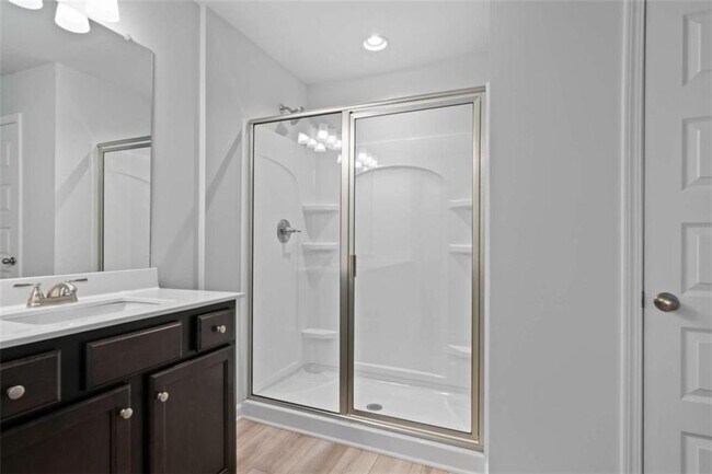 Building Photo - 3320 Westgate Park Dr