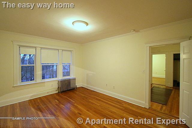 Primary Photo - 19 Wendell St