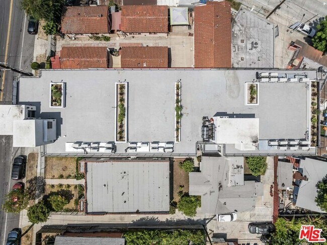 Building Photo - 3105 Bellevue Ave