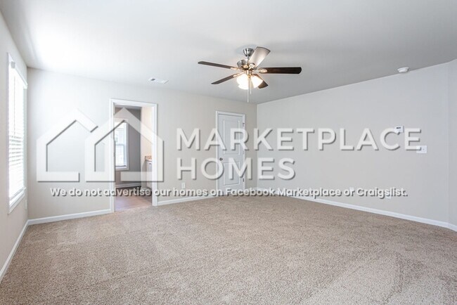 Building Photo - 207 W L Miller Dr