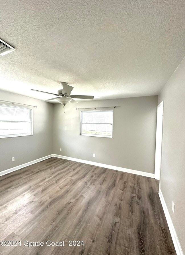 Building Photo - 245 Monaco Rd