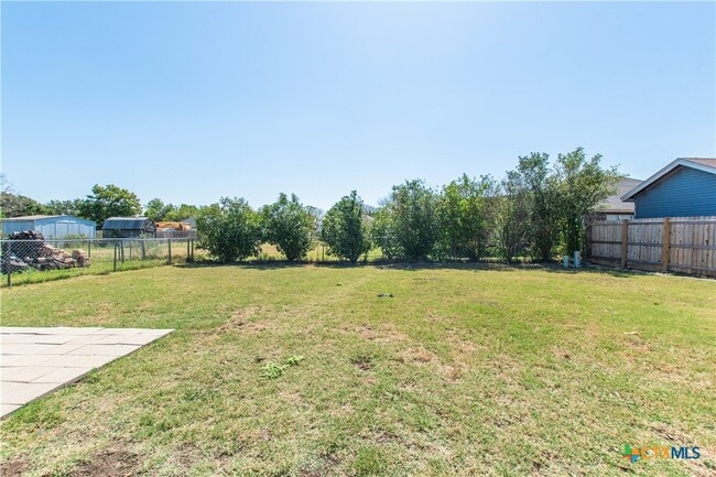 Building Photo - 1410 Windsor Cir