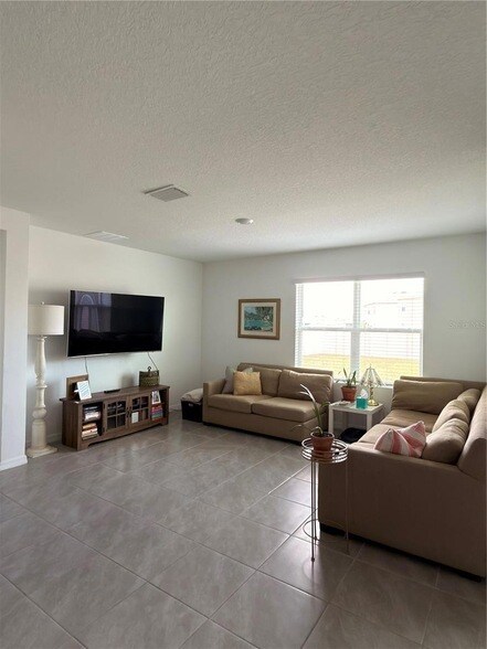 Building Photo - 3410 Ivy Hollow Dr