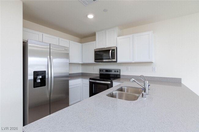 Building Photo - 6085 Lily Gdn St