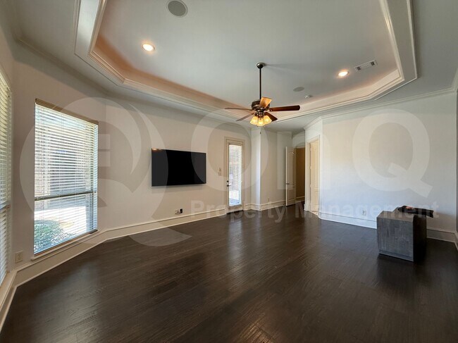 Building Photo - 4546 Warwick Ln