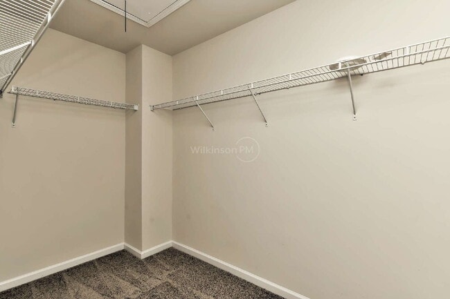 Building Photo - Beautiful 4-Bedroom Two Story Home with Fe...