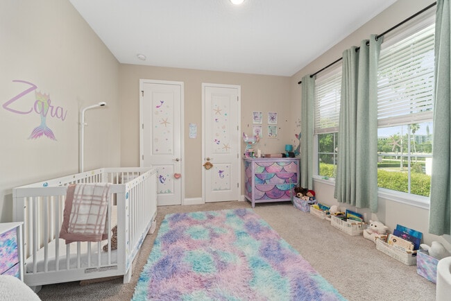 Building Photo - 115 E Concord St