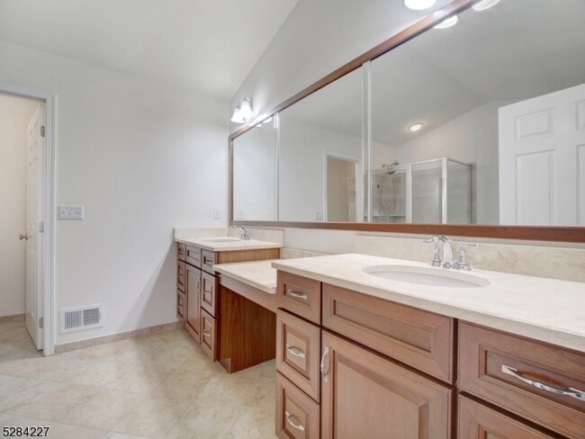 Building Photo - 44 Lamerson Cir