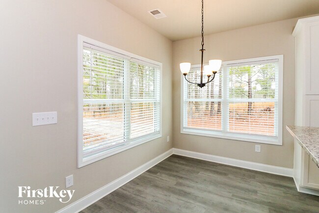 Building Photo - 145 Cranbrooke Dr