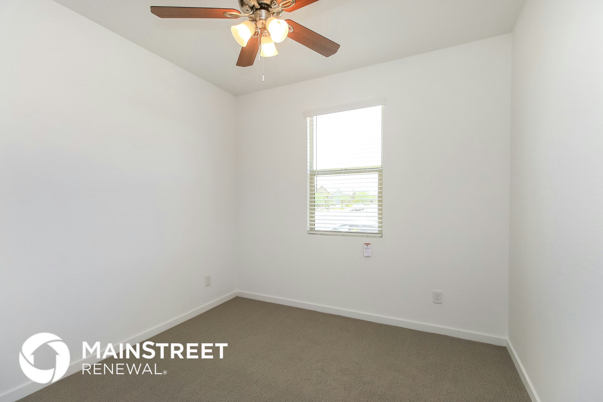 Building Photo - 4386 Greenleaf Dr