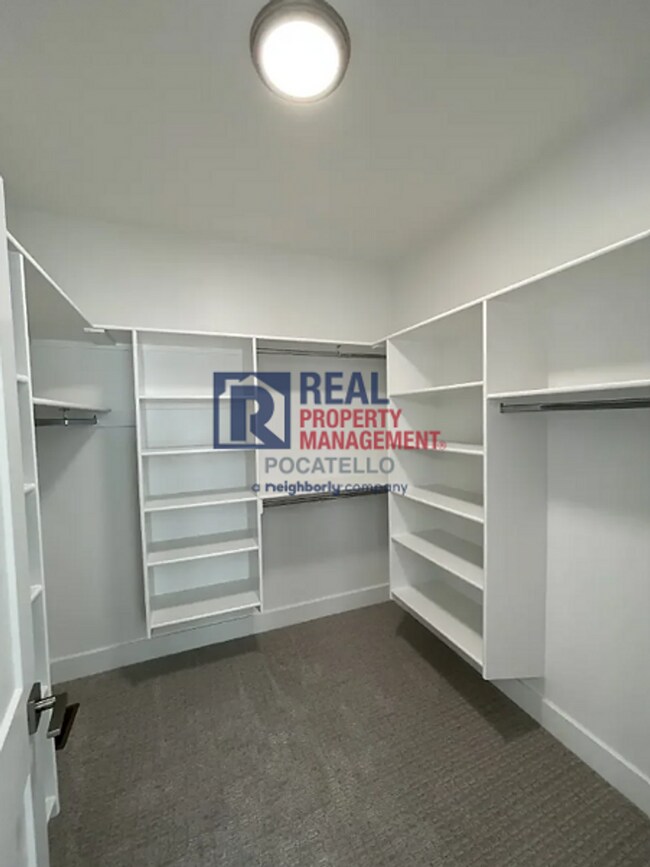 Building Photo - Brand New 3 bed 2.5 Bath Home- Double Car garage