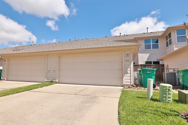 Building Photo - 9135 Solvista Pass Ln