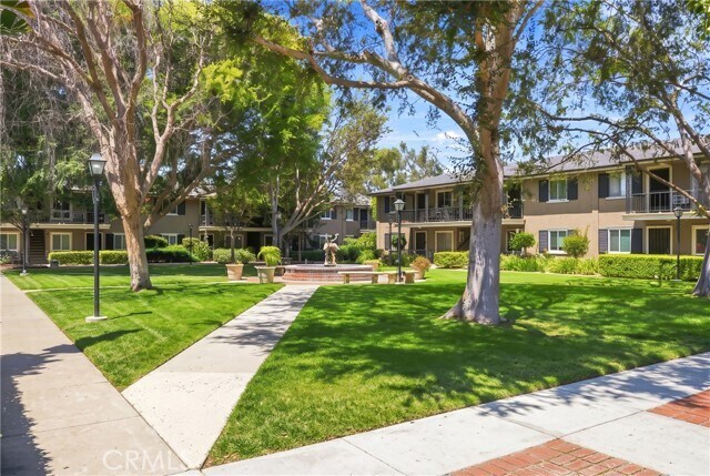 Building Photo - 660 S Glassell St