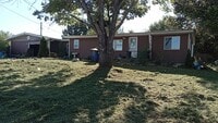 Building Photo - DESOTO - 3 Br, Ranch, 1250 Sq Ft, Fenced B...