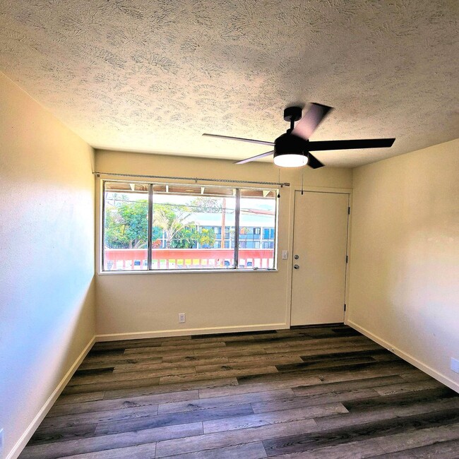 Building Photo - Live the beach life! Remodeled 1 Bedroom Near Charlie Young Beach