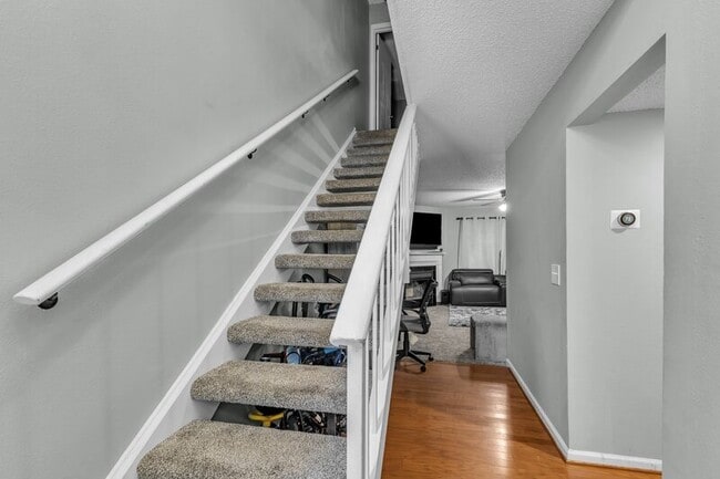 Building Photo - 7731 Falcon Rest Cir