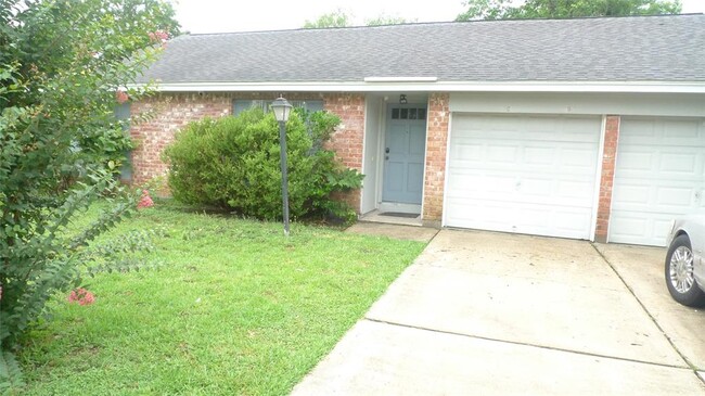 Building Photo - 11311 Verlaine Dr