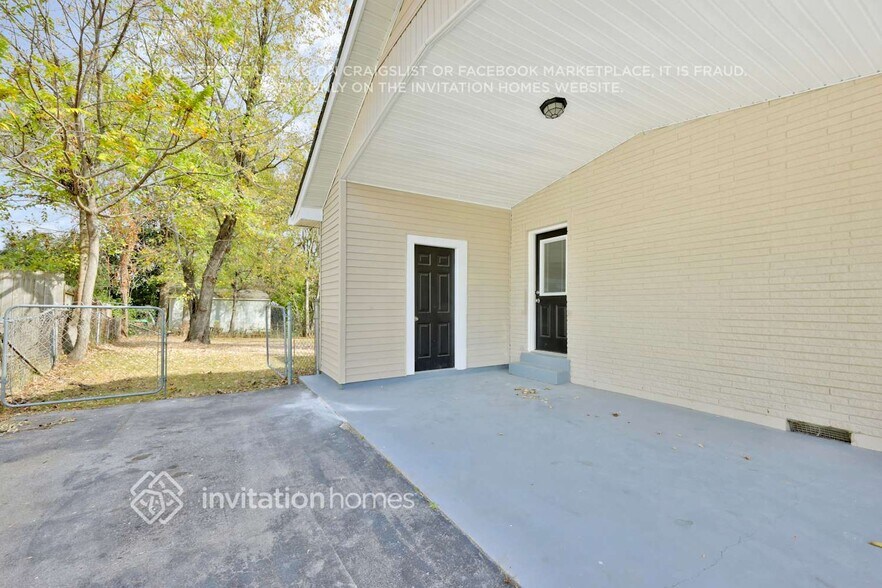 Building Photo - 6009 Lopez Ln