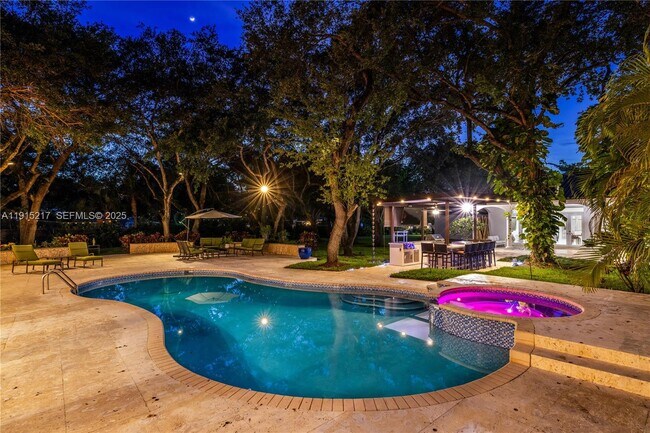 Building Photo - 8941 SW 65th Ct