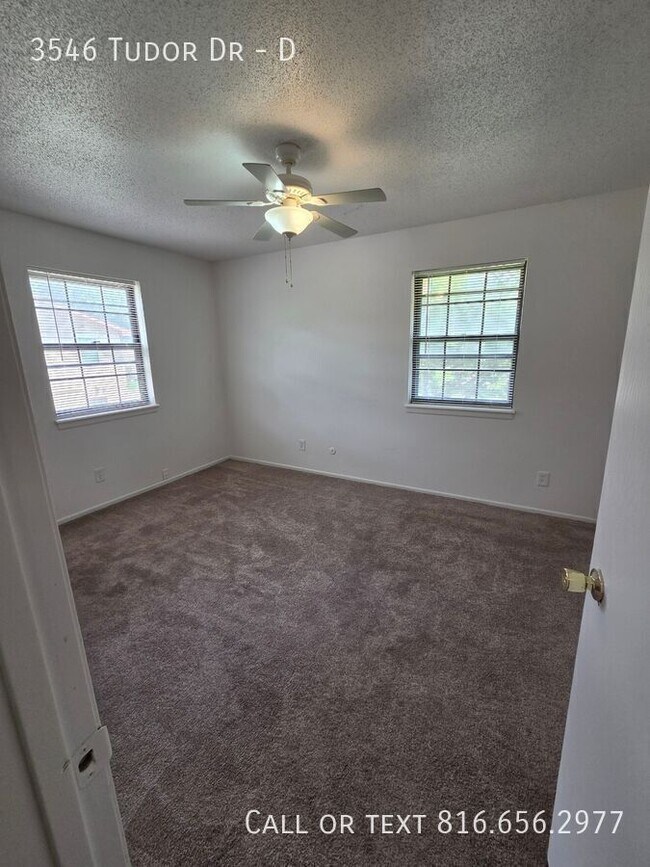 Building Photo - 3546 Tudor Dr