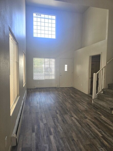 Building Photo - 2943 Bunting Ave