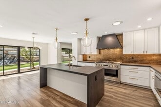 Building Photo - 9046 N 28th St