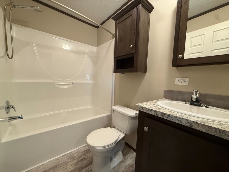 Building Photo - 11747 Cascade Cir