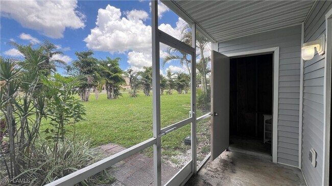 Building Photo - 13160 Kings Point Dr