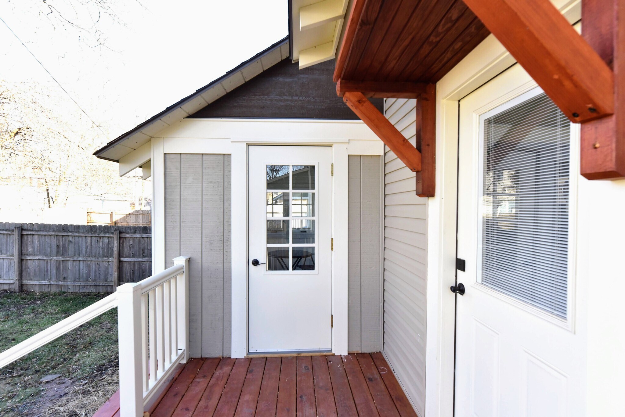 Building Photo - 240 E Duncan St