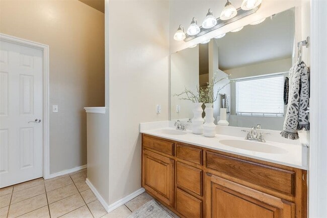 Building Photo - 14101 Saw Mill Rd