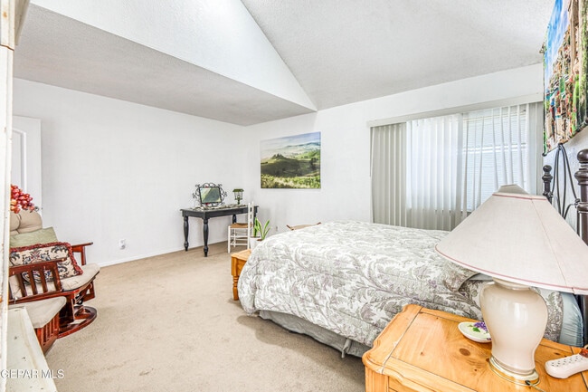 Building Photo - 7333 Golden Hawk Dr