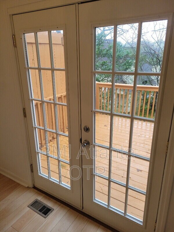 Building Photo - 1782 Millview Dr NE