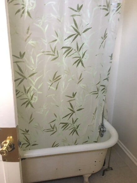bathroom - 303 Locust St