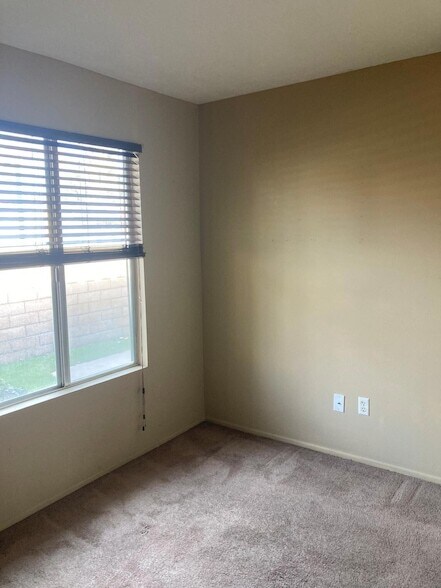 Building Photo - 82567 Ave 48 Ave