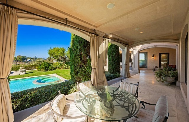 Building Photo - 1 Rim Ridge